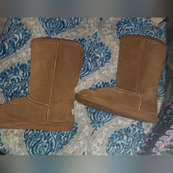 BearPaw Boot 8 - Picture 4 of 13